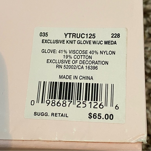 NWT Juicy Couture Vintage Brown Knit Gloves w Logo Medal Charm & Chain - Picture 5 of 5